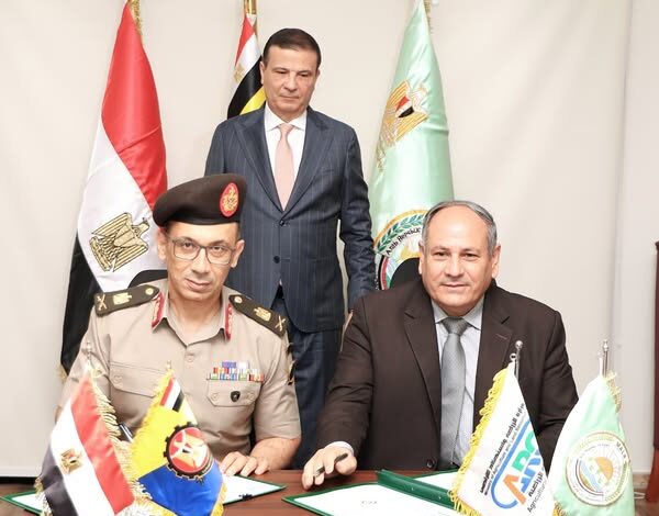 توقيع بروتوكول بين مركز البحوث الزراعية والكلية الفنية العسكرية بحضور وزير الزراعة