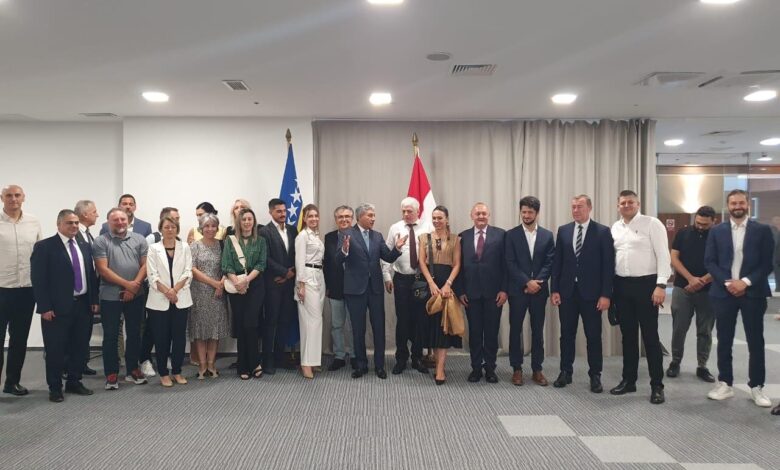 وزير السياحة والآثار يبحث مع القطاع السياحي بالبوسنة والهرسك سبل تعزيز التعاون