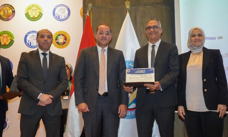 وزير المالية يكرم ٦ مأموريات ضريبية حققت نتائج متميزة في مسار الشراكة مع مجتمع الأعمال