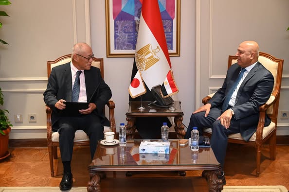 نائب رئيس مجلس الوزراء للتنمية الصناعية وزير الصناعة و النقل ، يستقبل السفير الياباني بالقاهرة