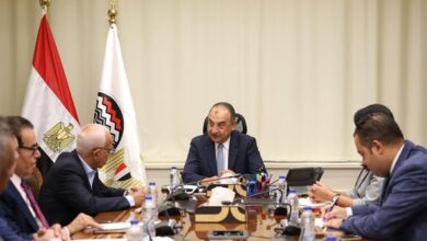 "شيمي" يعقد لقاء مع ممثلي الاتحاد العام لنقابات عمال مصر بالشركات القابضة التابعة للوزارة