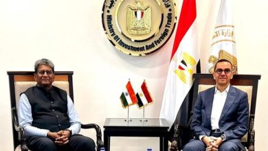الخطيب يلتقى السفير الهندي بالقاهرة لبحث سبل تعزيز العلاقات الاقتصادية المشتركة بين البلدين