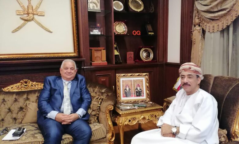 السفير عبد الله الرحبى يبحث مع رئيس مجموعة هالون العالمية فرص الاستثمار فى سلطنة عمان