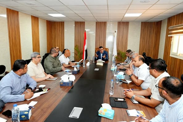 الشربيني يستهل جولته اليوم بعقد اجتماع لمتابعة موقف تنفيذ المشروعات التنموية بالساحل الشمالي الغربي