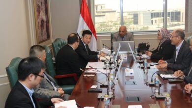 وزير الكهرباء يبحث مع شركة انكورا الصينية توطين صناعة المهمات الكهربائية لنهايات الكابلات ذات الجهد العالي والفائق