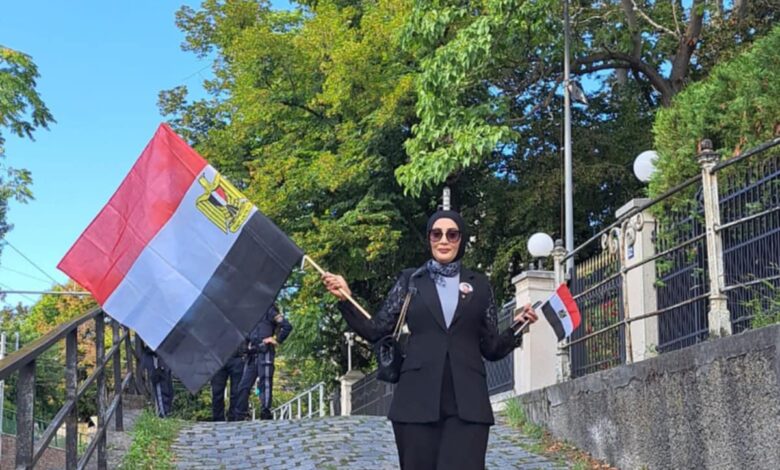 "مؤسسة آيات خليفة تشارك في الوقفة الوطنية لدعم مصر أمام السفارة المصرية في فيينا"