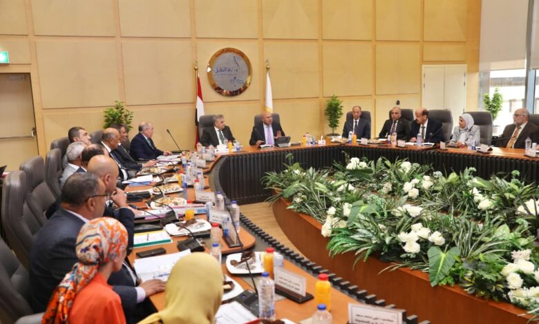 الوزير يترأس أعمال الجمعية العمومية العادية لشركة قناة السويس لتنمية الموانئ البحرية