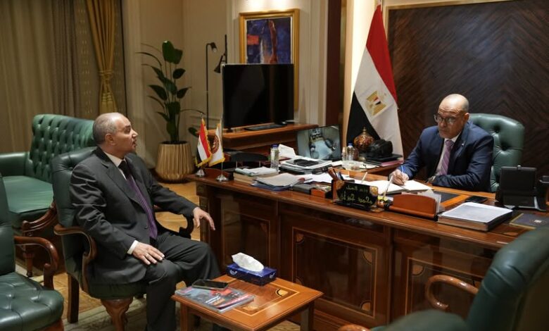 جبران يلتقي رئيس الجالية المصرية بالقصيم .. وتعاون مع الشركات السعودية لتوفير فرص عمل للكوادر المصرية