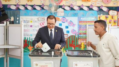 رئيس الهيئة العامة للاعتماد والرقابة الصحية يُدلي بصوته بانتخابات مجلس الشيوخ ٢٠٢٥
