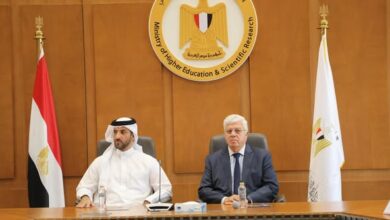 عاشور يبحث سبل التعاون مع نائب حاكم الشارقة ورئيس جامعة الشارقة