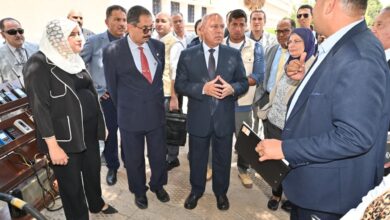 نائب رئيس مجلس الوزراء للتنمية الصناعية وزير الصناعة والنقل يتفقد معهد التبين للدراسات المعدنية التابع لوزارة الصناعة