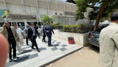 هنو يتوجه إلى مستشفى معهد ناصر لمتابعة إجراءات خروج جثمان الأديب الكبير صنع الله إبراهيم ومراسم التشييع