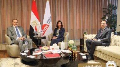 وزير الشئون النيابية والقانونية والتواصل السياسي يلتقي المدير التنفيذي للأكاديمية الوطنية للتدريب