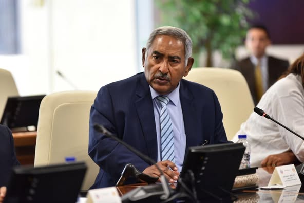 نائب رئيس الوزراء وزير الصحة يبحث مع غرفة مقدمي خدمات الرعاية الصحية بالقطاع الخاص ضوابط الحالات الطارئة والولادات القيصرية