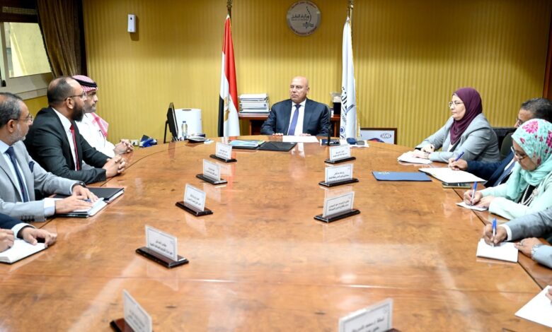 الوزير يبحث مع مجموعة كنان القابضة السعودية خطة المجموعة