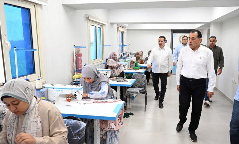 رئيس الوزراء يتفقد مركز تنمية وصحة الأسرة بـ سبك الأحد بأشمون