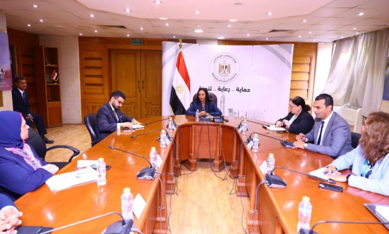 وزيرة التضامن الاجتماعي تترأس اجتماعًا لمتابعة الحصر الوطني للحضانات