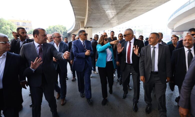 وزيرة التنمية ومحافظ الجيزة يتفقدان أعمال تطوير المنطقة المحيطة بمستشفى بولاق الدكرور العام