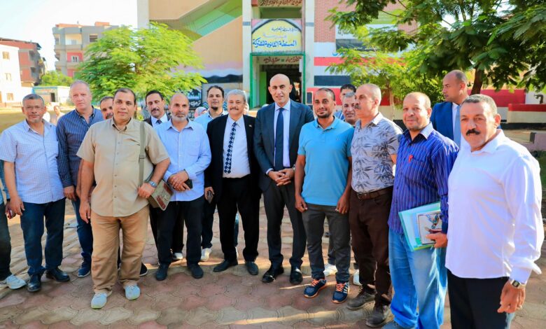 وزير التربية والتعليم يجري جولة تفقدية مفاجئة بعدد من مدارس محافظة الغربية