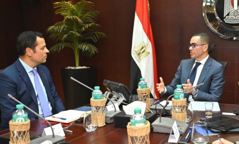 وزير الاستثمار والتجارة الخارجية يستعرض مع وفد صندوق النقد الدولي الجهود المبذولة لدعم وتحسين مناخ الاستثمار وجهود الإصلاح الاقتصادي في مصر