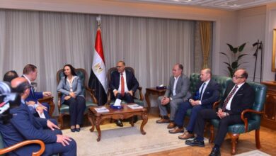  إدارة شركة نايل لينين جروب للنسيج أكدت امتثالها للشروط الواجب توافرها في بيئة العمل