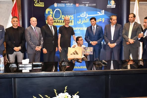 وزير الرياضة يكرم الفائزين بمسابقة "٣٠" يوم تحدي
