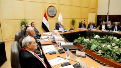 الوزير يترأس اجتماع الجمعية العامة للشركة القابضة لمشروعات الطرق والكباري والنقل البري