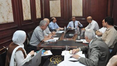 عميد كلية التجارة جامعة عين شمس يترأس اجتماعًا مع منسقي البرامج الدراسية لتقييم أول أسبوع دراسة