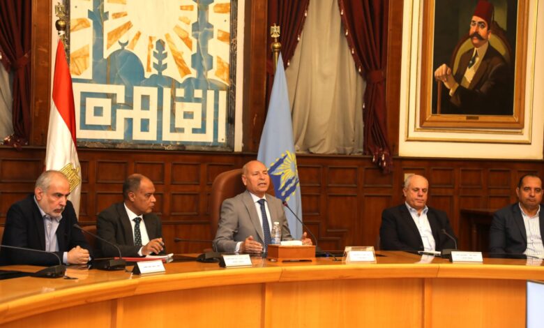 محافظ القاهرة يؤكد أعمال التطوير بالمحافظة تتم بشكل غير مسبوق