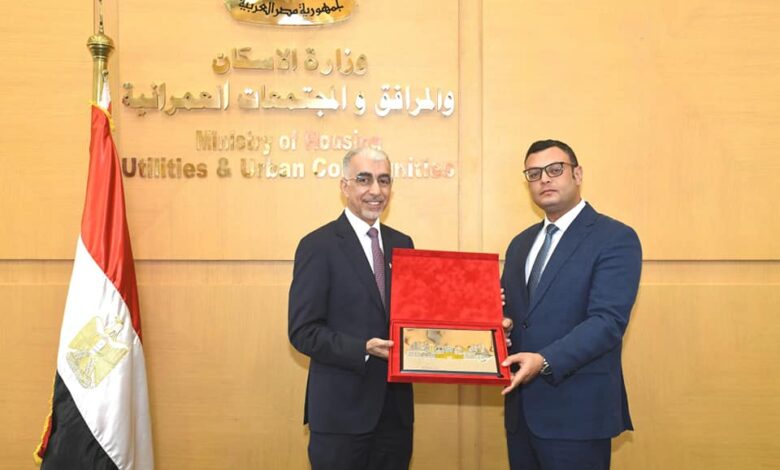 وزير الإسكان يستقبل وزير الأشغال البحريني لبحث أوجه التعاون بين مصر والبحرين