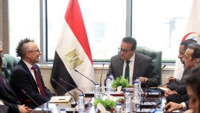 وزير الصحة يبحث مع نائب رئيس شركة أليكسيون تعزيز التعاون في مجال الأمراض النادرة والوراثية