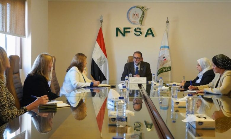 الهوبي يلتقي المستشارة الزراعية الإقليمية بوزارة الزراعة والثروة السمكية والغابات الأسترالية