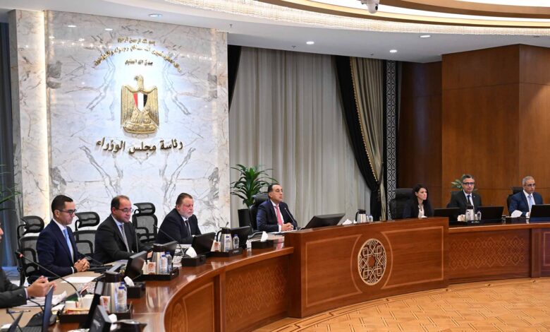 رئيس الوزراء يترأس اجتماع المجموعة الوزارية الاقتصادية