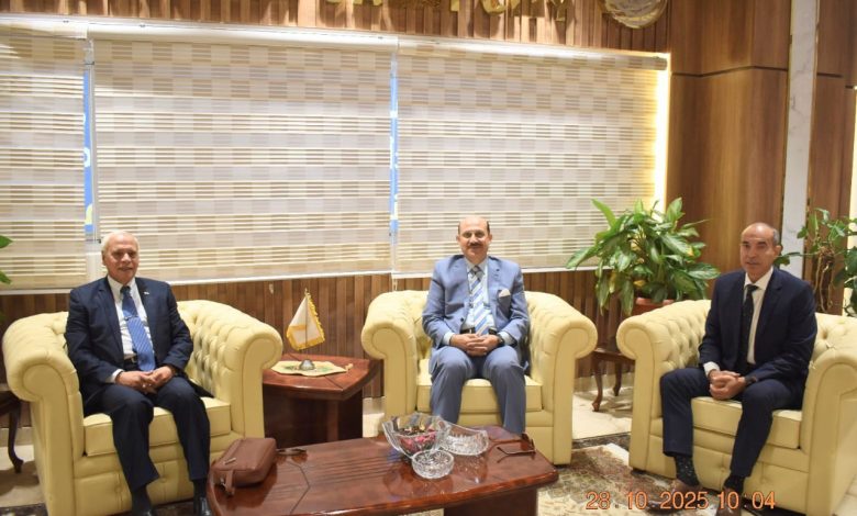 رئيس جامعة مدينة السادات يستقبل اللواء أركان حرب حمدى بخيت لإلقاء ندوة بكلية الطفولة المبكرة