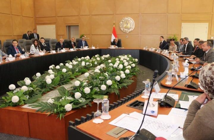 عصمت: عصمت إقامة بنية مؤسسية قوية لإدارة المشروعات النووية الاستراتيجية وتعزيز القدرات الوطنية