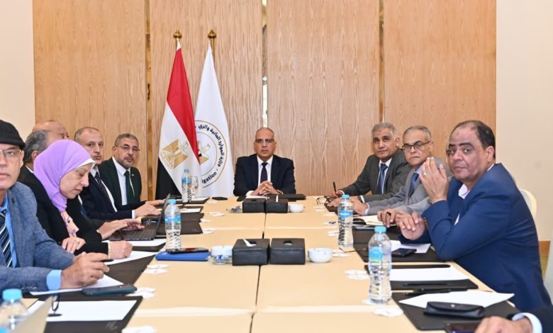 عقد اجتماع اللجنة الدائمة لتنظيم إيراد نهر النيل برئاسة وزير الري