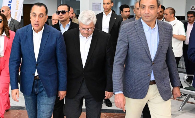 مدبولي يستعرض الموقف التنفيذي لأبرز المشروعات والمبادرات بمحافظة السويس