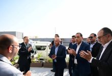 رئيس الوزراء يفتتح مصنع "بونالو للصناعات البلاستيكية والخشبية"