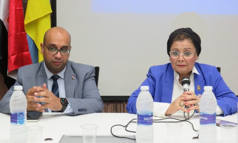 نائب وزير الصحة تتفقد وحدة طب أسرة الذراع البحري وتعقد اجتماعًا تنسيقيًا لضبط معدلات الولادات القيصرية في الإسكندرية