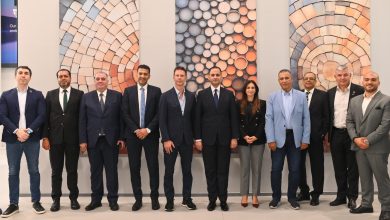 نائب وزير الصحة يلتقي ممثلي إبسون على هامش جيتكس جلوبال 2025