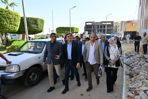 وزير الثقافة ومحافظ السويس يتفقدان أعمال تطوير قصر ثقافة السويس