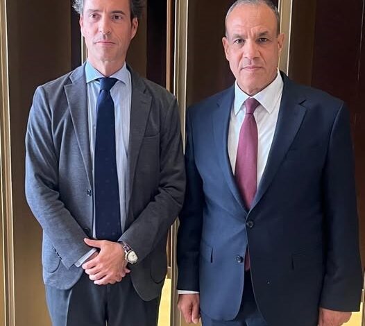 وزير الخارجية يلتقي مع الممثل الشخصي لسكرتير عام حلف الناتو لشئون الجوار الجنوبي