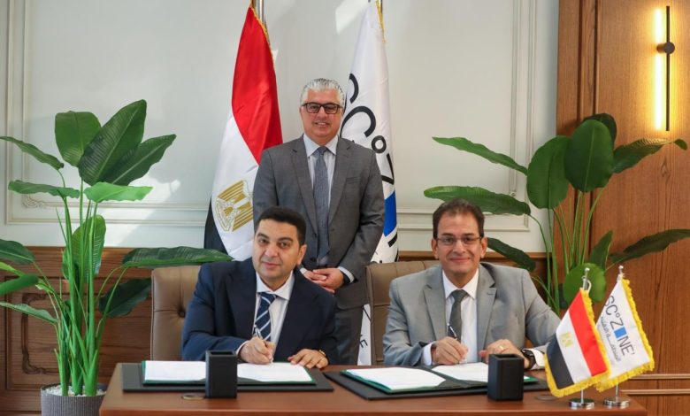 يشهد توقيع عقد مشروع شركة "الأهرام للكيماويات" لإنتاج الفورمالدهيد ومشتقاته