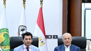وزير الرياضة يلتقي رئيس الاتحاد المصري لكرة القدم
