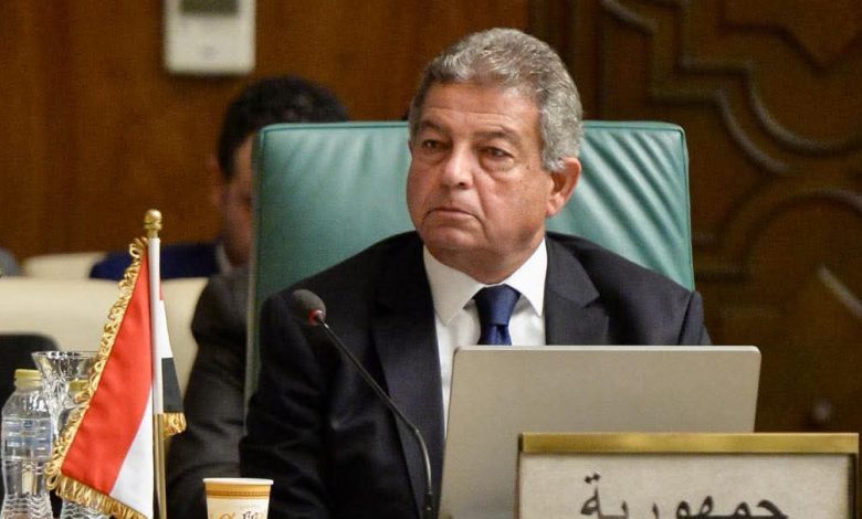 خالد عبد العزيز القضيةَ الفلسطينية ستظلُّ القضيةَ المركزية للأمةِ العربية