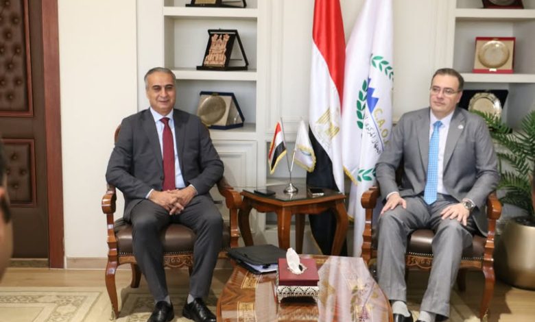 رئيسا التنظيم والإدارة وحماية المستهلك يبحثان تعزيز التعاون المشترك