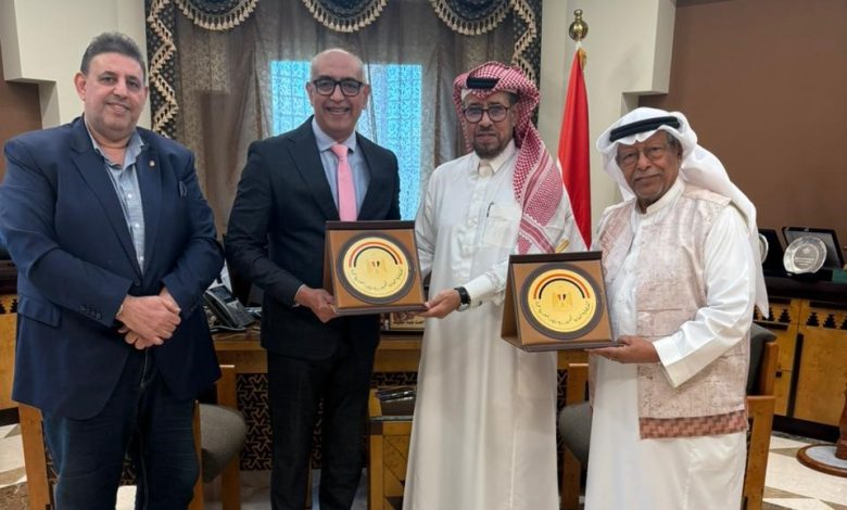 رئيس العربي للإبداع والابتكار يزور القنصل العام المصري بجدة لتعزيز التعاون الثقافي والعلمي
