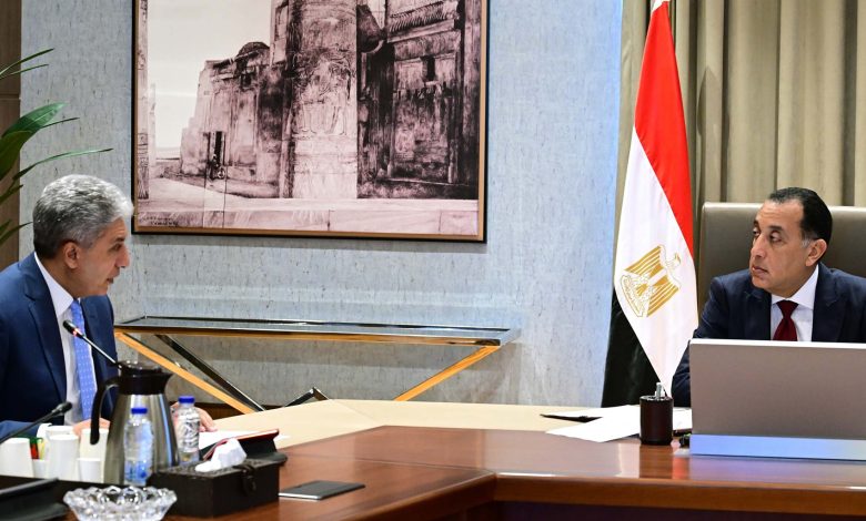 رئيس الوزراء يُتابع عددًا من ملفات عمل وزارة السياحة والآثار