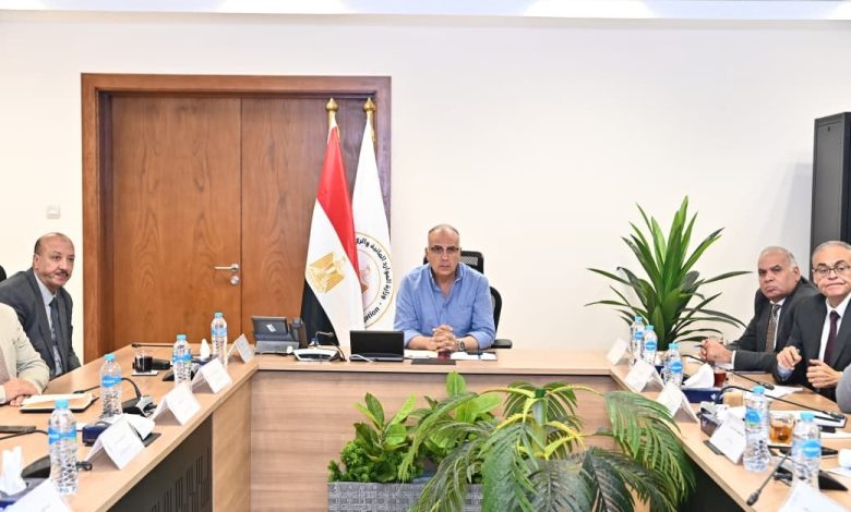 عقد الاجتماع الدوري للجنة الدائمة لتنظيم إيراد نهر النيل برئاسة الدكتور/ هاني سويلم وزير الري
