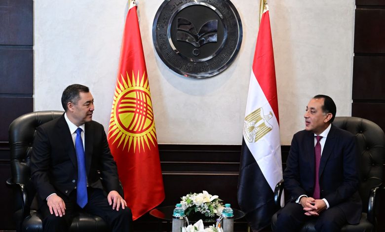 مدبولي يشارك مع رئيس الجمهورية القيرغيزية في المائدة المستديرة الاقتصادية المشتركة